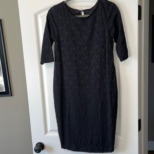 Lace maternity dress